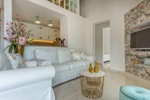 Limneon villas