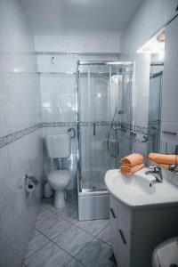 Two-Bedroom Apartment with Terrace room in Apartments with a parking space Vodice - 15734