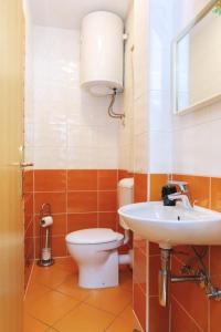 Two-Bedroom Apartment with Terrace and Sea View room in Apartments by the sea Trogir - 16211