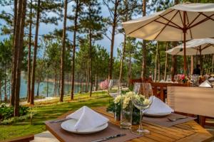 CEREJA Hotel & Resort Dalat