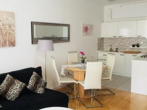 Apartments with WiFi Zagreb 16283