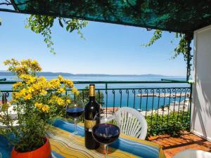 One-Bedroom Apartment with Balcony and Sea View room in Apartments with a parking space Zivogosce - Porat Makarska - 16289