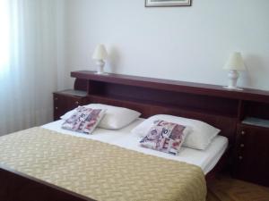 Apartments with parking space Brodarica, Sibenik - 16827