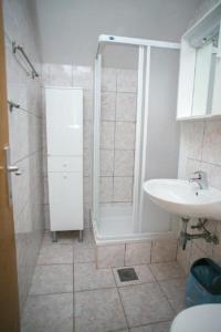 Three-Bedroom Apartment with Terrace and Sea View room in Family friendly seaside apartments Novalja Pag - 16866