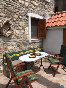 Chora Samothrakis, House with courtyard Nisos-Samothraki Greece