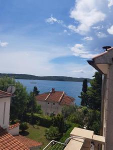 Apartments with parking space Okrug Gornji, Ciovo - 17032