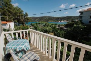 One-Bedroom Apartment with Balcony and Sea View room in Apartments by the sea Marina Trogir - 5968
