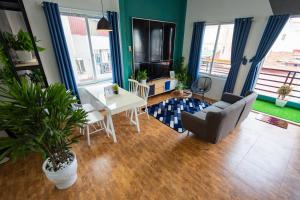 KemKay CityView ✩3s to HKLake✩Big Balcony