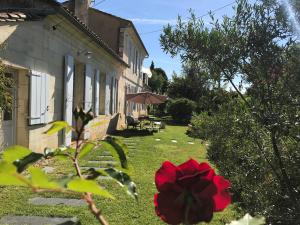 Maisons de vacances Le Pain de Lune Gite et Chambre d'hotes avec Piscine : photos des chambres