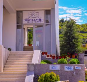 Hotel Latifi