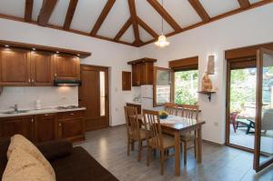 One-Bedroom Apartment with Terrace room in Apartments with a parking space Opatija - Pobri Opatija - 7813