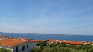 Apartments with a parking space Mandre, Pag - 12409