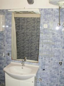 Apartments by the sea Kabli, Peljesac - 12475