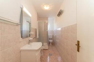 Family-friendly apartments with swimming pool Privlaka, Zadar - 12922