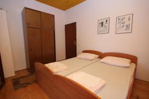 Apartment with Terrace and Sea View room in Apartments by the sea Zdrelac Pasman - 8405