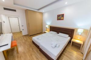 Double or Twin Room with Balcony room in Hotel Saranda Palace