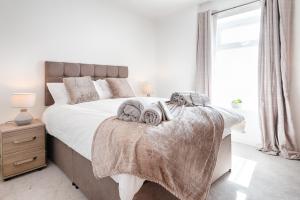 Contractor-Approved - 4 Bed - Smart TVs - Access M4