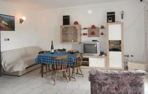 Apartments by the sea Pisak, Omis - 9456