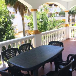 Apartamento 2 dorm. Puerto Banus