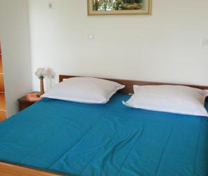 Studio with Terrace room in Seaside apartments with a swimming pool Okrug Gornji Ciovo - 11374