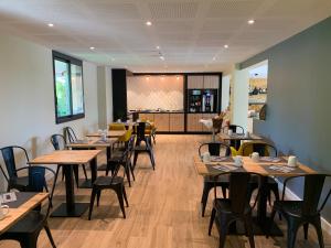 Hotels Logis Hotel Bellaroc : photos des chambres