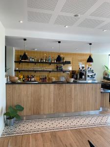 Logis Hôtels - Le Bellaroc - Hôtel 2 étoiles et Restaurant