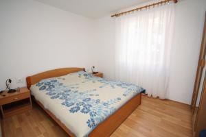 Apartments by the sea Tisno Murter 5073