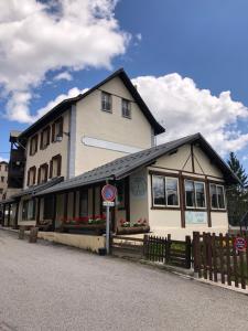 Hotels Hotel Genepi : photos des chambres