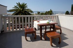 Yacht Beach Apartments 