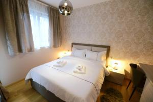 Zoilo Rooms self check-in