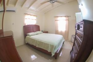 Hibiscus Villa @ DraxHall