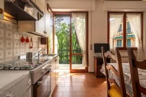 Sunflower Apartment - Paraggi