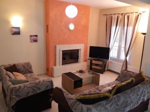 Orion filoxenia Sinarades