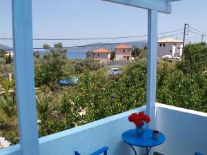 Ikion Studios Alonissos Greece