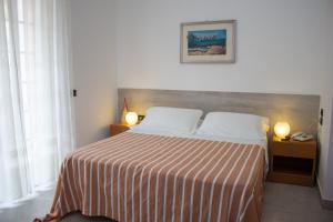 Hotel Apeneste