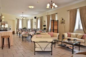 Ostria Hotel  Milos Greece