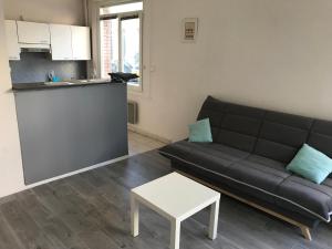 Appartements Studio 50m Plage : photos des chambres