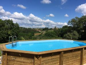 Maisons de vacances Charmante Maison entre Lot & Dordogne avec Piscine Privee : photos des chambres