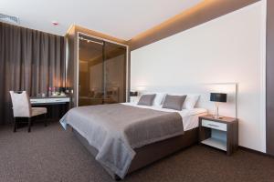 King Suite with Pool View and Access to the Spa room in WISH Aqua&SPA Resort