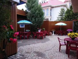 Mini Hotel Уютный дворик - Tayirove