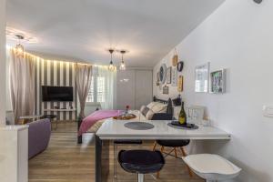 Forever apartment & rooms 