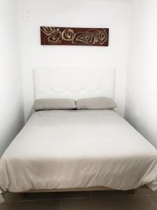 Martin Stone Mil Palmeras Beach