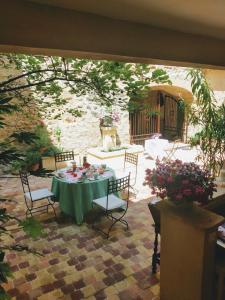 Appartements Le Terebinthe Gite : photos des chambres