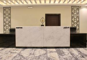 ملفا للشقق المخدومة