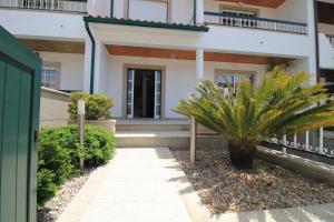 Family Beach House in Amorosa, Northern Portugal
