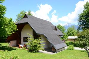 Vikendica Architect’s house - peaceful and minimalistic Bled Slovenija