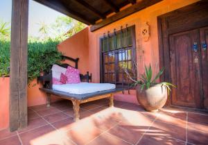 One-Bedroom Cottage with Private Garden and Terrace (3 Adults) room in Casa El Morro