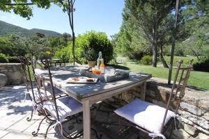 B&B / Chambres d'hotes Le Mas du Pere Jean : photos des chambres