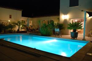 ChambreStudio bord de mer, Piscine