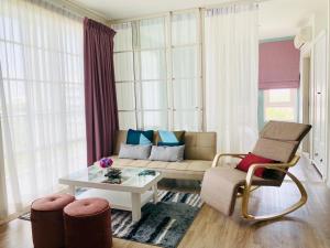 Summer Huahin 619,2 Bedroom condo,Sea View,Near Beach&Cicada,Beautiful Swimming pool